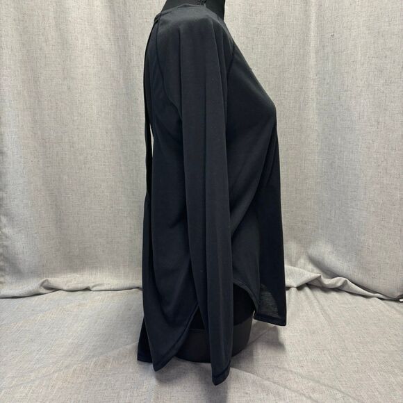 Under Armour Women’s Pindot Open Back Long Sleeve Shirt Long Hem Size XS NWT - Picture 4 of 11